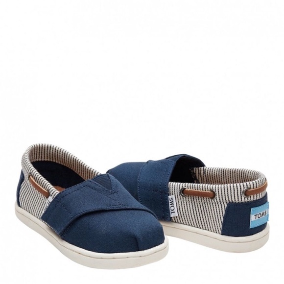 NWT TOMS Kids Bimini Navy and Striped Slip Ons - Picture 1 of 6